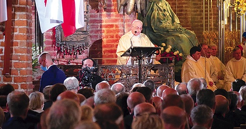 Słowo Boże wygłosił administrator apostolski archidiecezji gdańskiej.