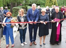 W uroczystościach otwarcia i poświęcenia przedszkola w Babsku uczestniczył bp Dziuba.