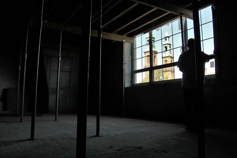 Dom rekolekcyjny "Nazaret" w Piekarach Śl. - zobacz postępy w budowie