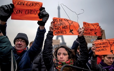 Demonstracja zwolenników dalszego ułatwienia aborcji we Francji.