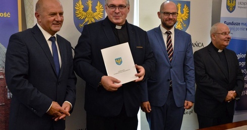Nowa dotacja na remont w katedrze opolskiej 