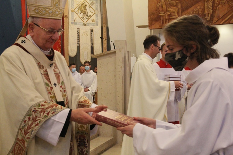 Ustanowienie nowych lektorów