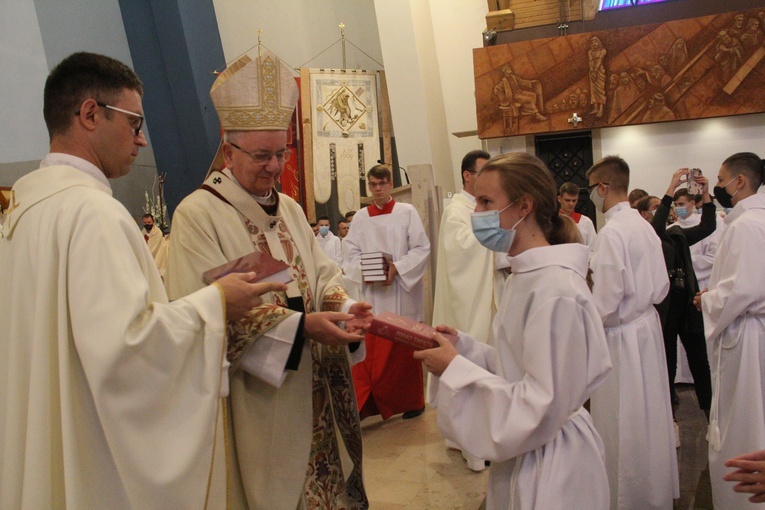 Ustanowienie nowych lektorów