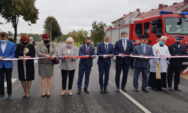 Szczekociny. Wyremontowano aleję Jana Pawła II