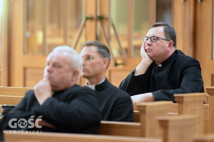 Spotkanie ze Słowem przed ingresem - dzień 1