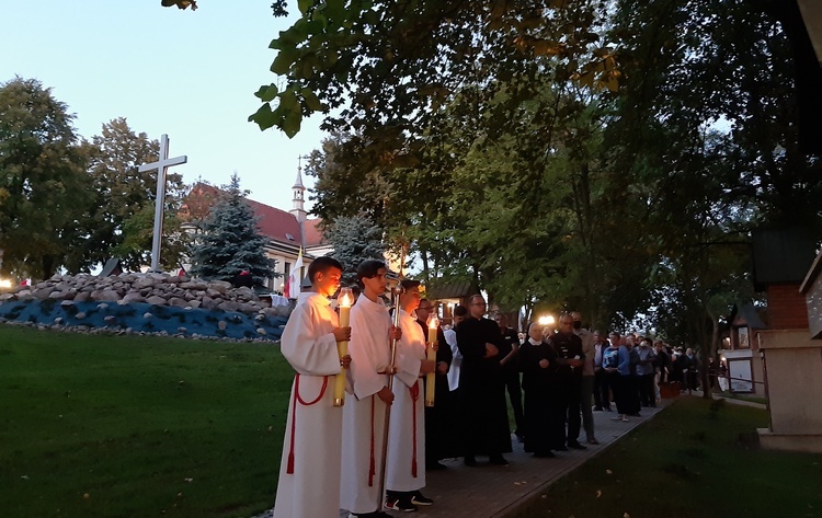 Tarnów. Poświęcenie Kalwarii Krzyskiej