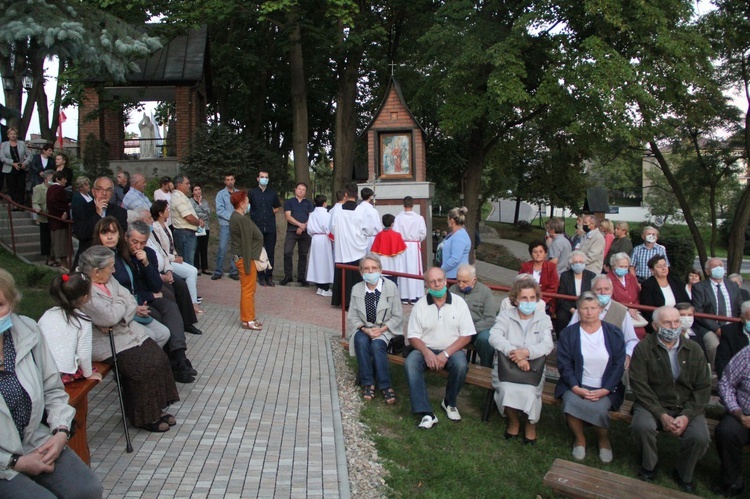 Tarnów. Poświęcenie Kalwarii Krzyskiej