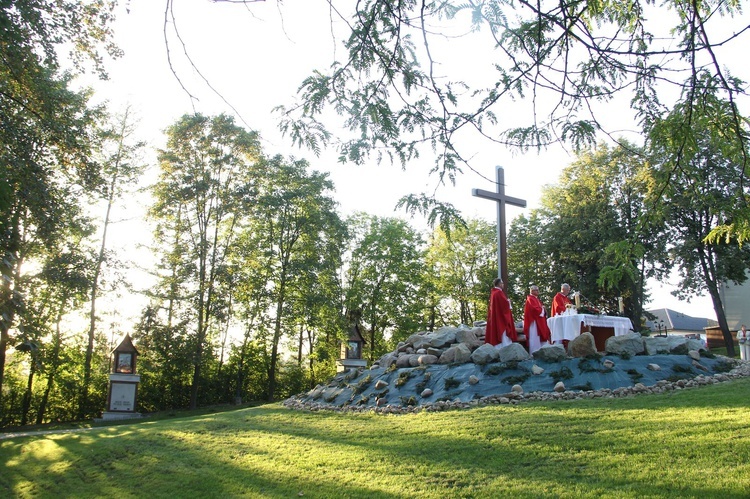 Tarnów. Poświęcenie Kalwarii Krzyskiej