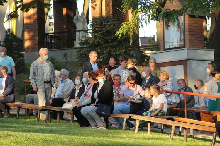 Tarnów. Poświęcenie Kalwarii Krzyskiej