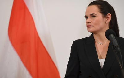 Cichanouska w dniu swych urodzin: ciągle się boję 
