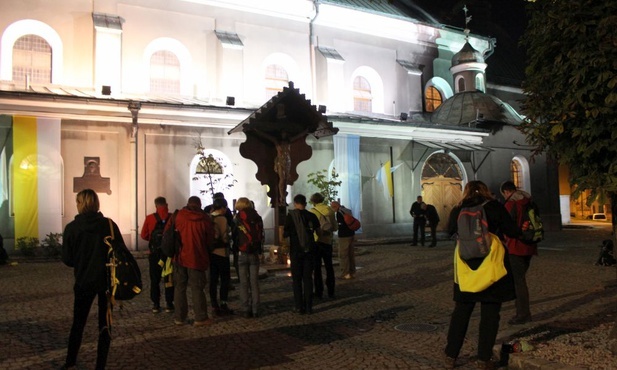 EDK, czyli nocna medytacja w drodze