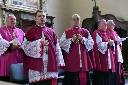 Uroczyste objęcie katedry biskupiej przez bp. Marka Mendyka