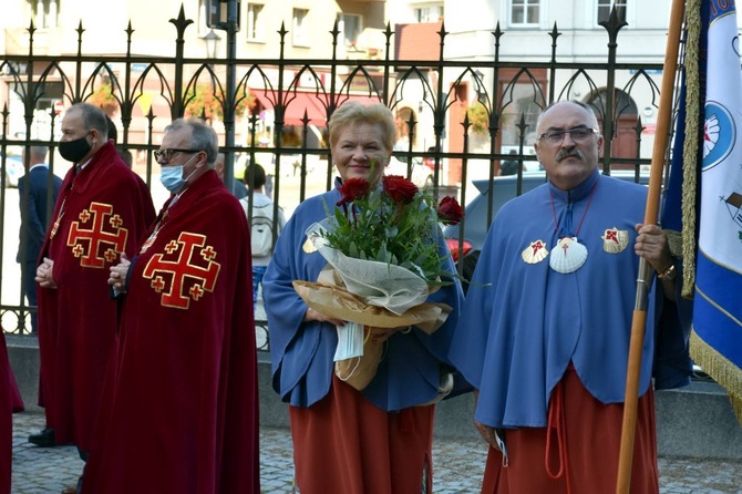 Uroczyste objęcie katedry biskupiej przez bp. Marka Mendyka