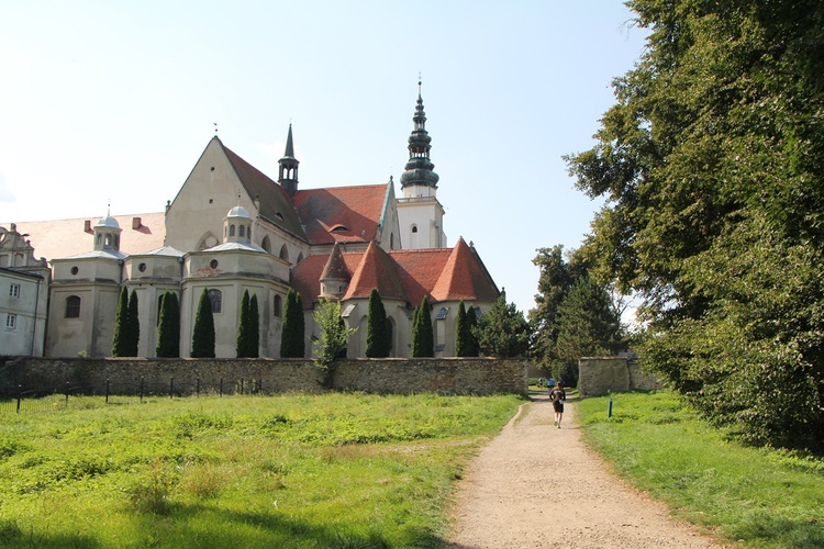 Ora et run. Bieg Henryków 2020