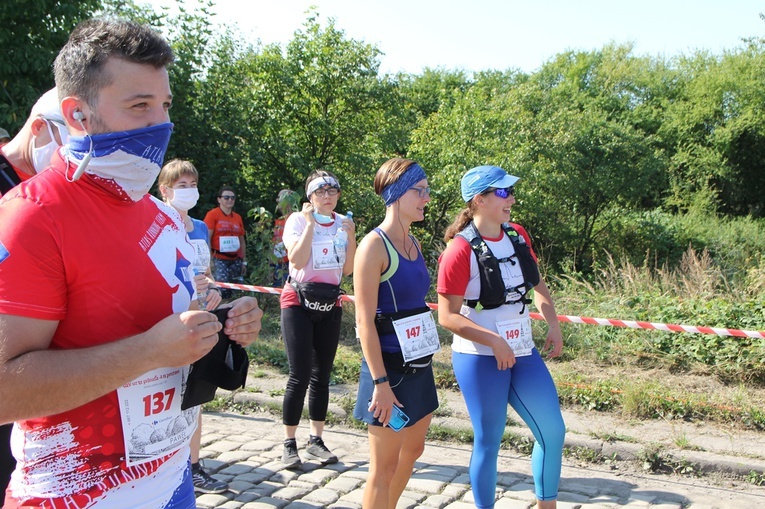 Ora et run. Bieg Henryków 2020