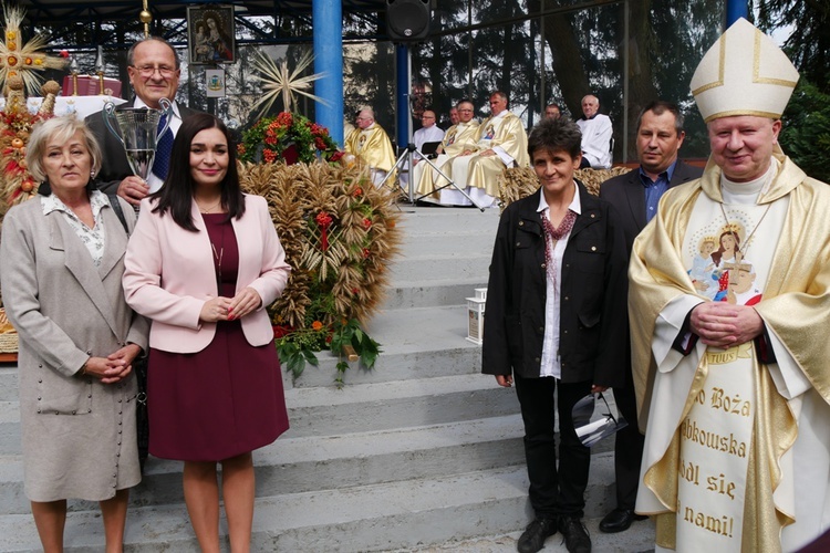 Archidiecezjalno-samorządowe dożynki w Trąbkach Wielkich