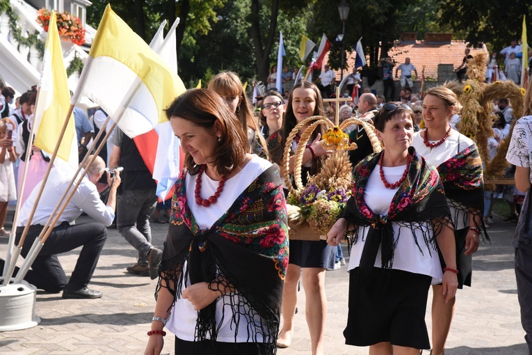 Zawada - żniwna parada