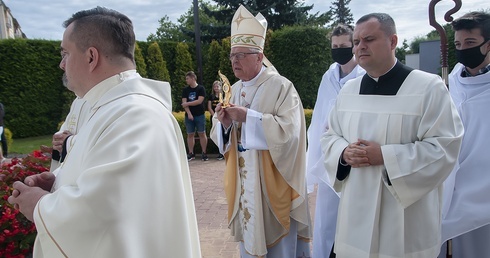 Jubileusz trzcianeckich saletynów, cz. 1