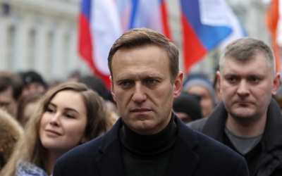 Aleksiej Nawalny jest w stanie opuszczać łóżko