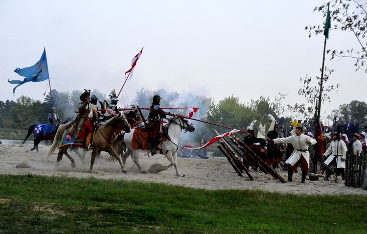 Pułtusk. Piknik z husarią