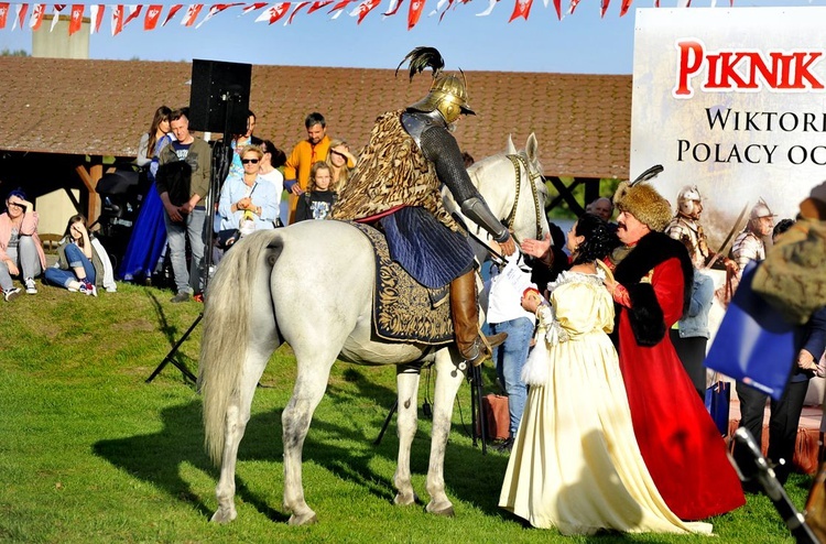 Pułtusk. Piknik z husarią