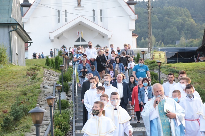 Poświęcenie krzyża epidemicznego