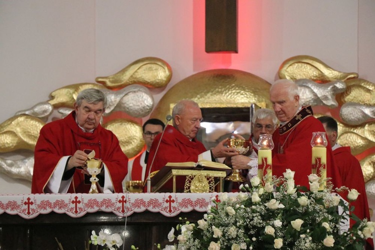 Odpust w wałbrzyskiej Parafii Podwyższenia Krzyża Świętego