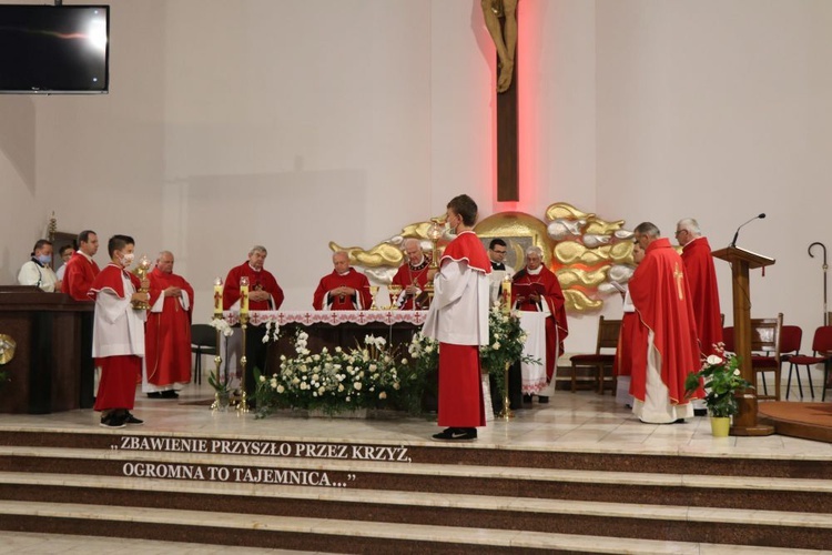 Odpust w wałbrzyskiej Parafii Podwyższenia Krzyża Świętego