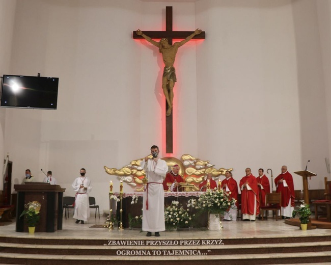 Odpust w wałbrzyskiej Parafii Podwyższenia Krzyża Świętego