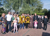 ▲	Obchody zakończył festyn parafialny.