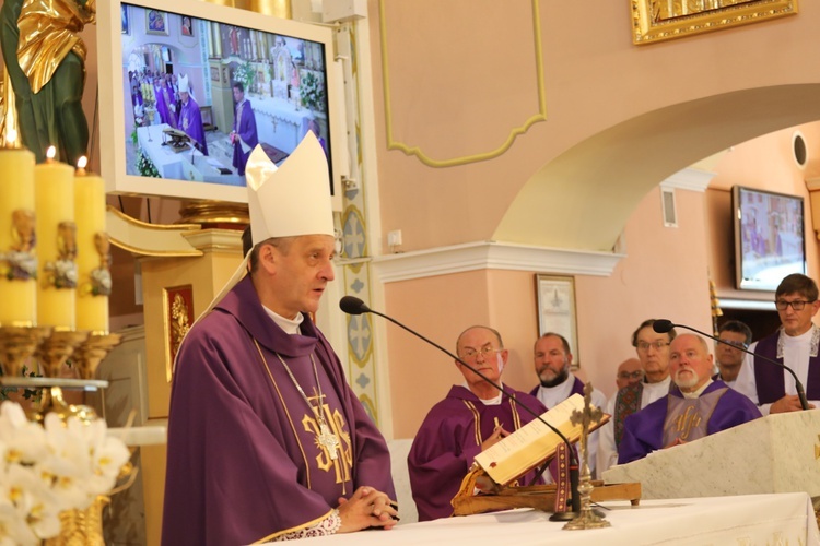 Ostatnie pożegnanie śp. ks. Edwarda Brączka w Bulowicach