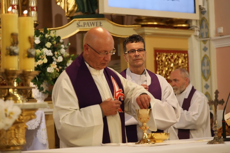 Ostatnie pożegnanie śp. ks. Edwarda Brączka w Bulowicach