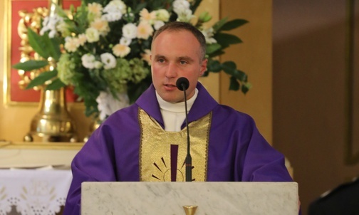 Ks. Łukasz Brzeziecki przywołał w homilii słowa kapłańskiego testamentu śp. ks.Edwarda Brączka.