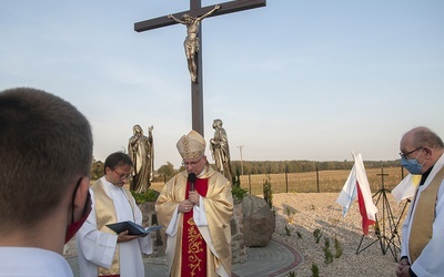 Wyczechy. Krzyż jak znak orientacyjny 