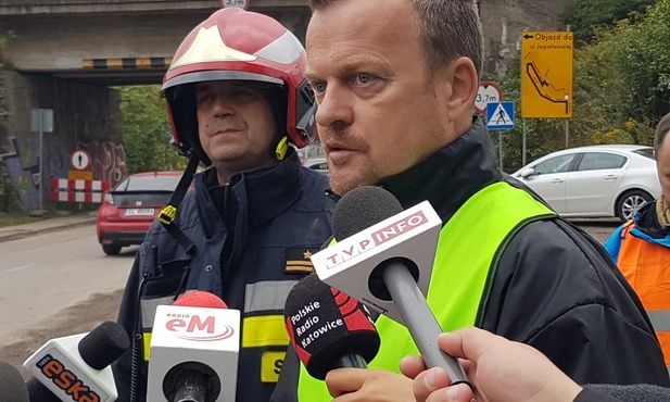 Sosnowiec. Pożar na składowisku odpadów opanowany. Jeszcze dziś prokuratura ma rozpocząć śledztwo