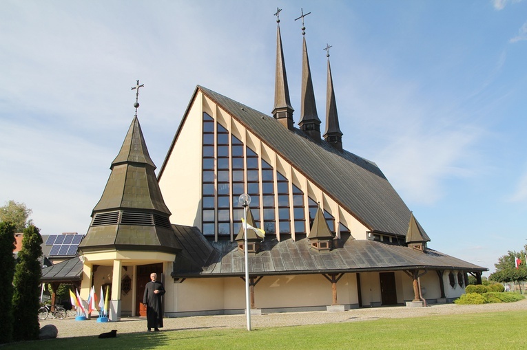 Wkrótce poświęcenie kościoła w Skarbimierzu