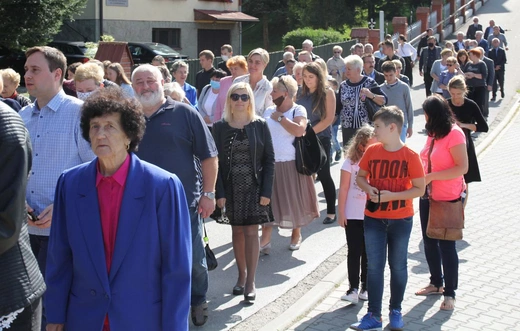 Pogrzeb ppor. Mieczysława Kozłowskiego - Żołnierza Niezłomnego - w Rzykach