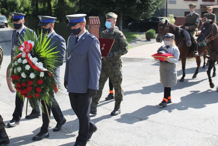 Pogrzeb ppor. Mieczysława Kozłowskiego - Żołnierza Niezłomnego - w Rzykach