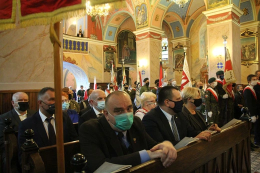 Pogrzeb ppor. Mieczysława Kozłowskiego - Żołnierza Niezłomnego - w Rzykach