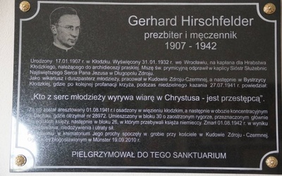 Poświęcenie tablicy pamiątkowej poświęconej bł. ks. Gerhardowi Hirschfelderowi