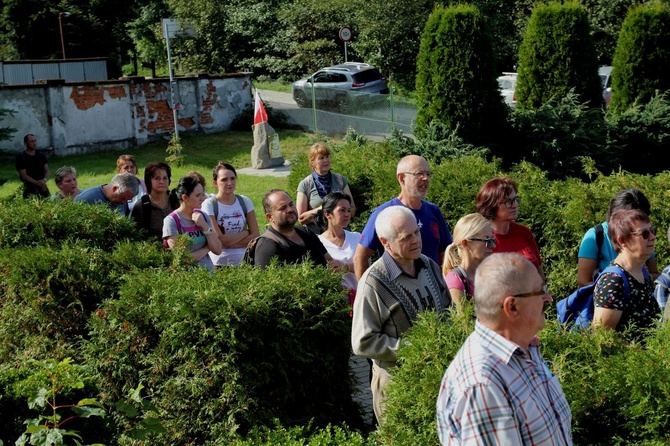 Zwardoń i Skalite - pierwsze transgraniczne nabożeństwo Drogi Krzyżowej - 2020