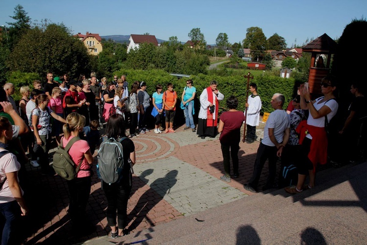 Zwardoń i Skalite - pierwsze transgraniczne nabożeństwo Drogi Krzyżowej - 2020