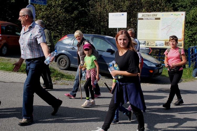 Zwardoń i Skalite - pierwsze transgraniczne nabożeństwo Drogi Krzyżowej - 2020