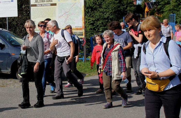 Zwardoń i Skalite - pierwsze transgraniczne nabożeństwo Drogi Krzyżowej - 2020