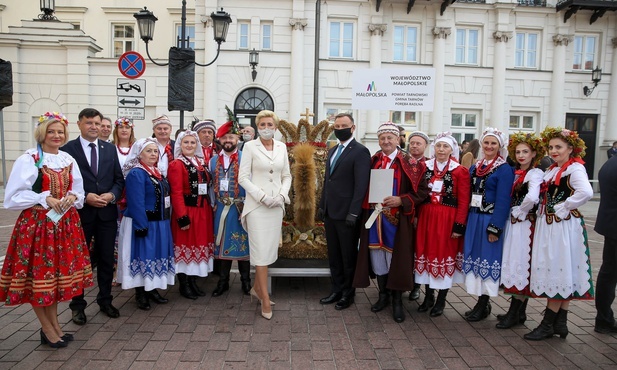 Wieniec z Poręby Radlnej znowu nagrodzony przez prezydenta RP