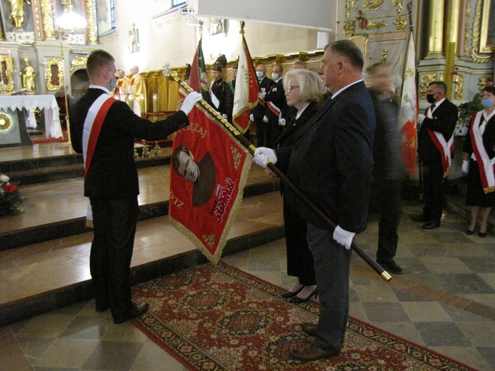Przasnysz. Nowy sztandar Solidarności