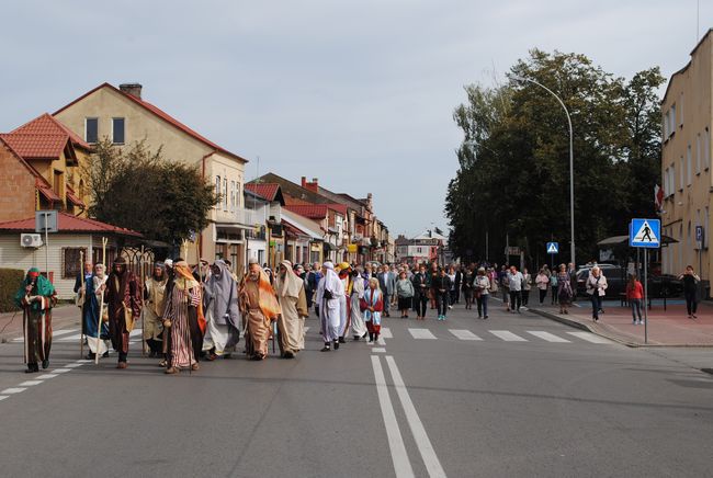 Rudnik nad Sanem. Religijna inscenizacja