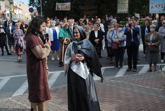 Rudnik nad Sanem. Religijna inscenizacja