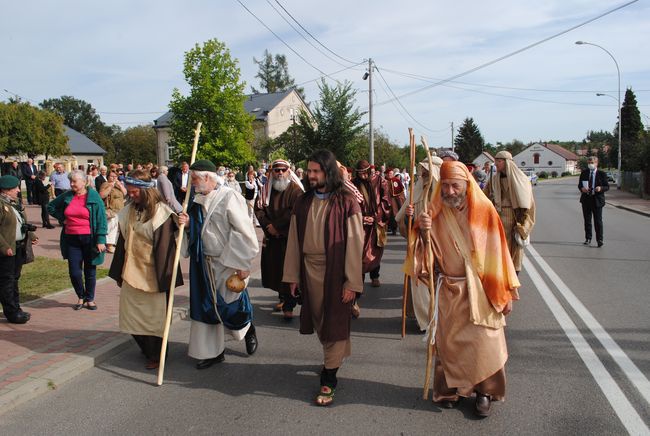 Rudnik nad Sanem. Religijna inscenizacja