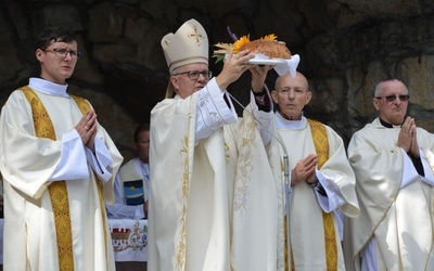 Dożynki diecezjalne na Górze św. Anny